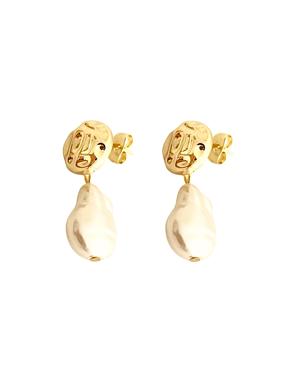 Broqueles con Perla Natural en Chapa de Oro 14K