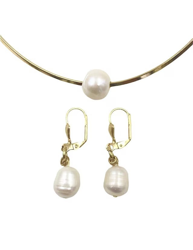 Juego de Collar y Aretes con Perla Natural en Chapa de Oro 14k