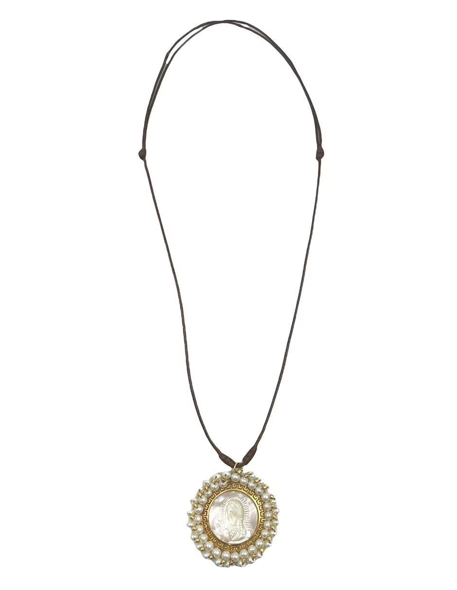 Dúo de Collares Religiosos con Medallas Madre Perla y Perlas - en Chapa de Oro