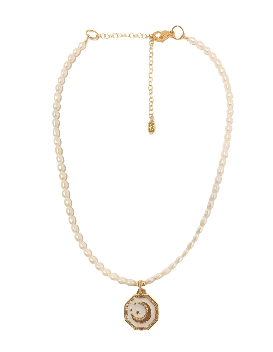 Collar de Perla Natural con Dije de Luna en Chapa de Oro 14k