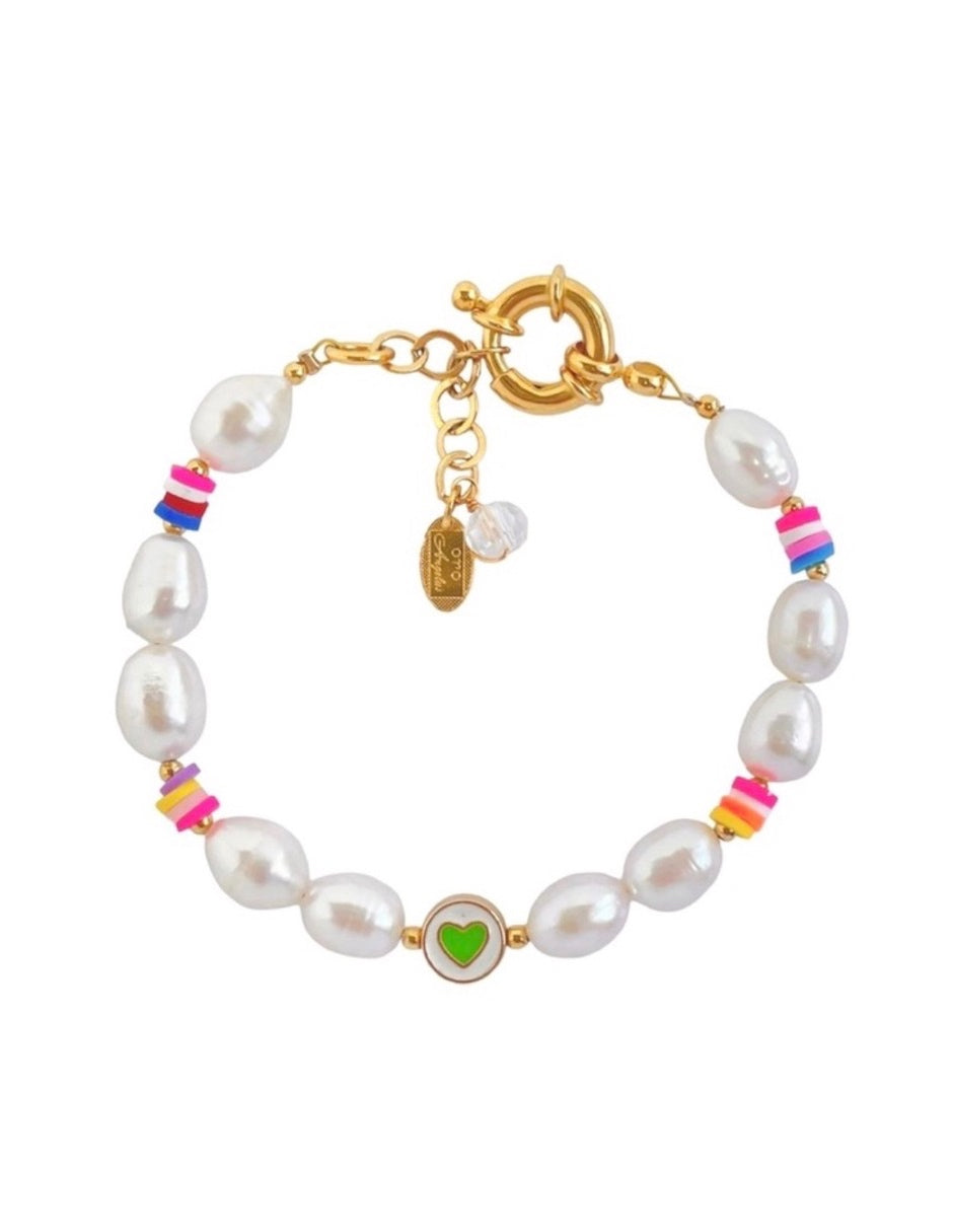 Pulsera con Perlas y Dije de Corazón