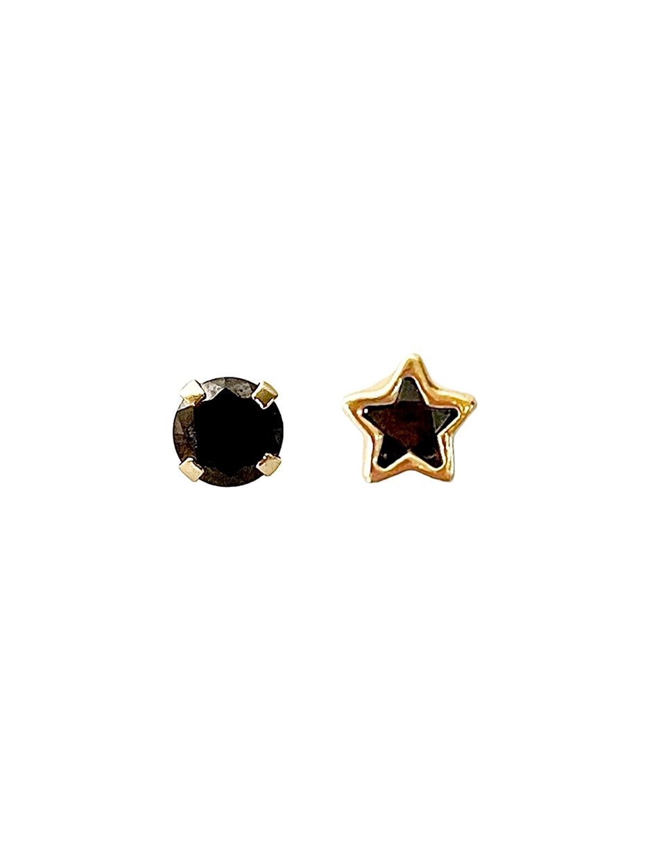 Par de Piercings Oro de 10k con Piedra Ónix
