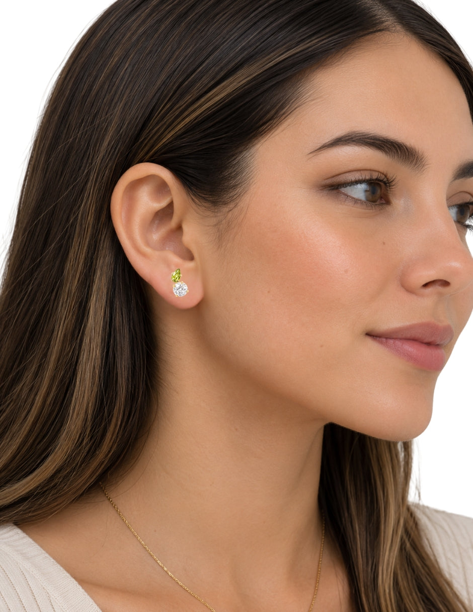 Dúo Bola Lisa y Aretes con Zirconias Verde y Blanca en Oro de 10K