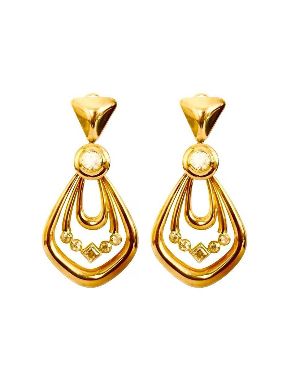 Aretes triangulares en oro 14k