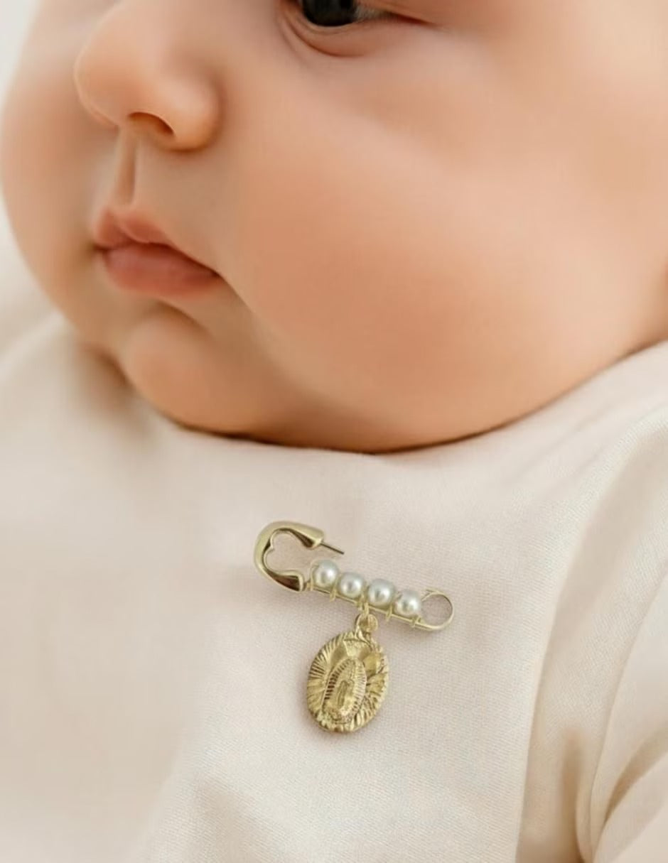 Dije de Virgen Guadalupe Diamantado - en Chapa de Oro