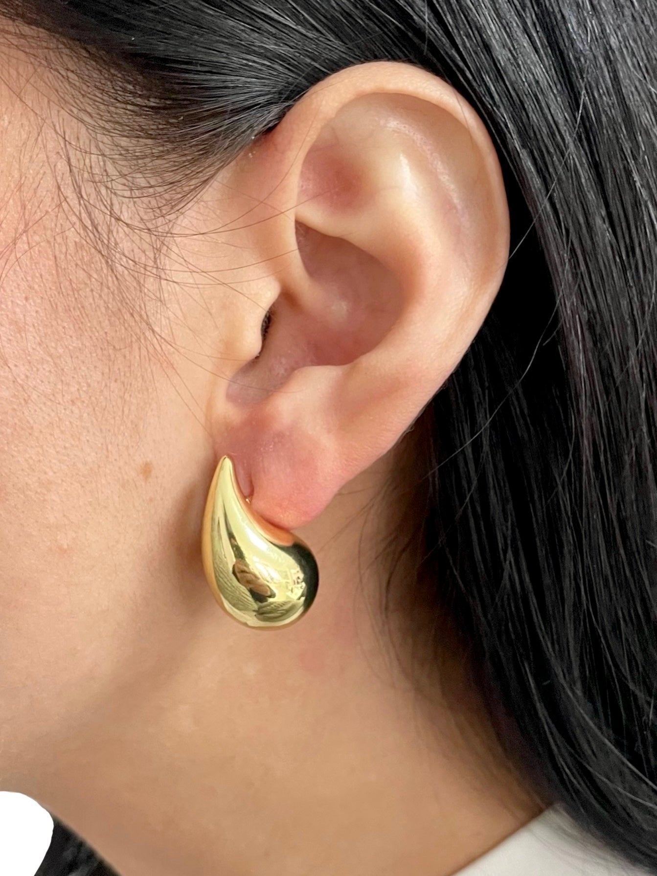 Aretes en Forma de Gota en Chapa de Oro